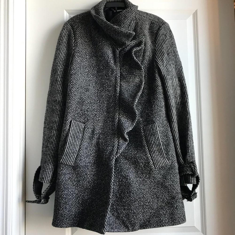 Diane von Furstenberg herringbone coat size 4